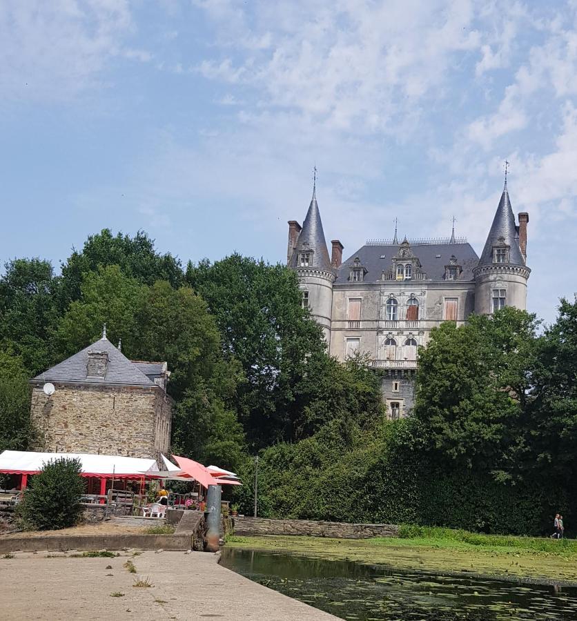 Gîte les blés dorés à 7 km de DERVAL. Conquereuil Exterior foto