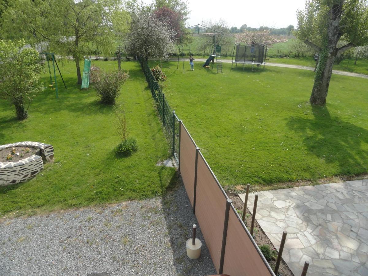 Gîte les blés dorés à 7 km de DERVAL. Conquereuil Exterior foto