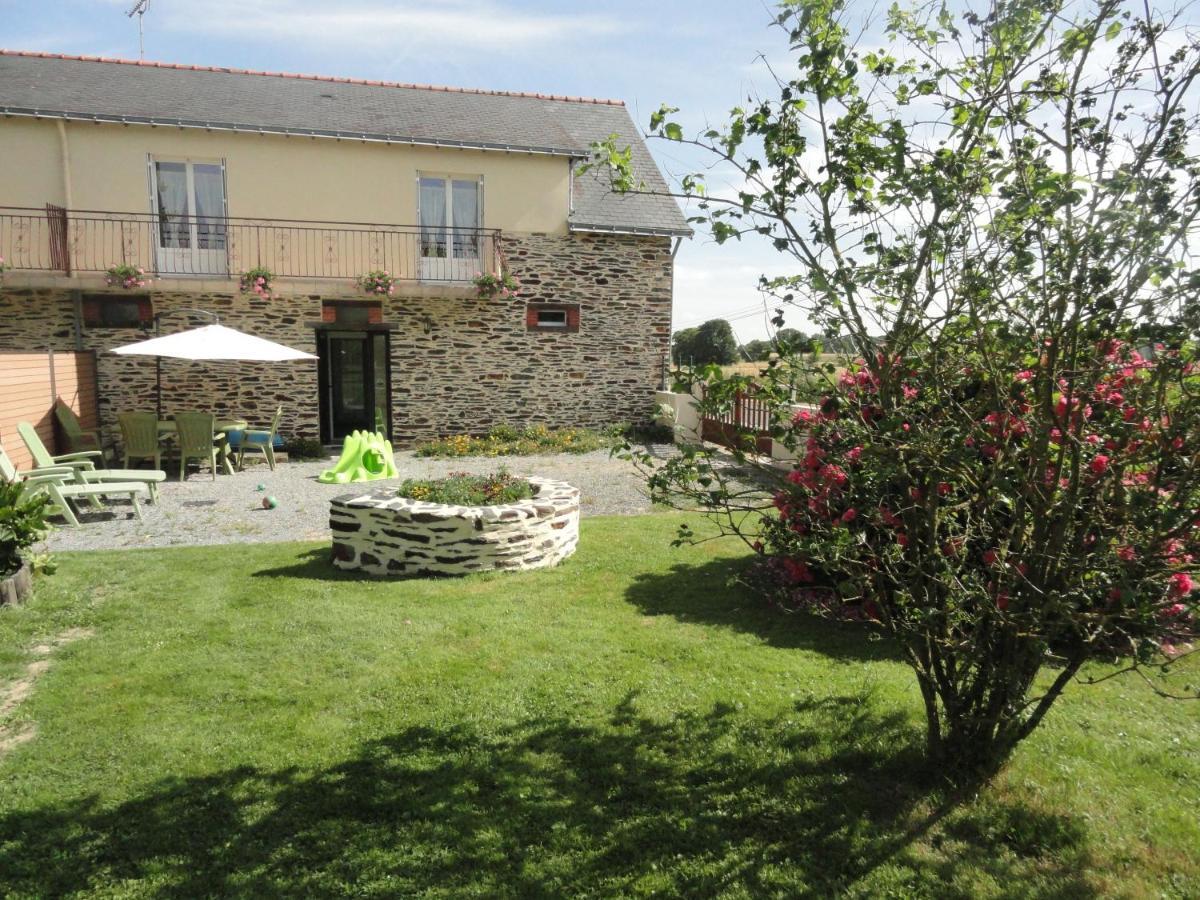 Gîte les blés dorés à 7 km de DERVAL. Conquereuil Exterior foto